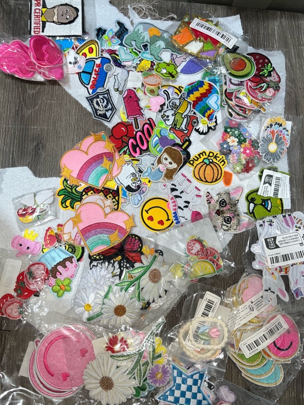 15 Patches!! Sew on & Iron on Mixed 15 random patches for sewing mending clothes